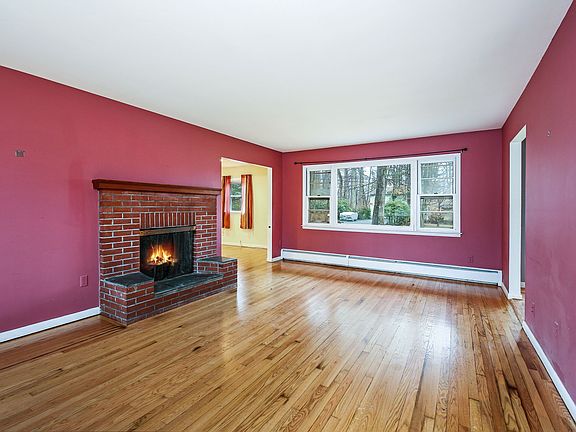 2823 Hedwig Dr Yorktown Heights ( 009 OF 30).JPG