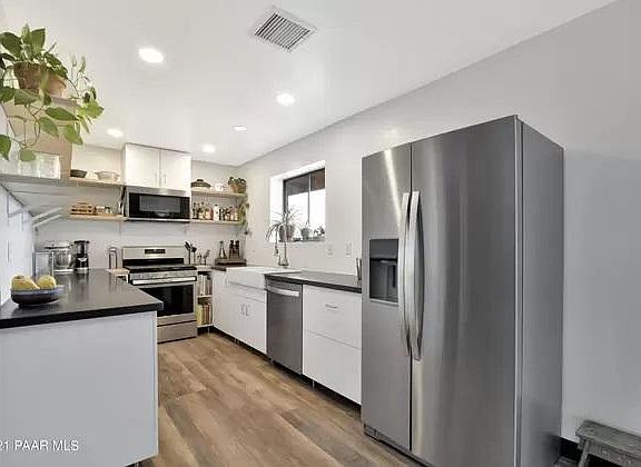 5th image of 3013 Pleasant Valley Cir
