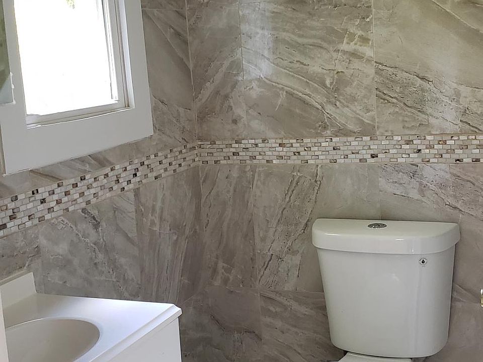 2nd image of 112 S 7th Ave APT 1