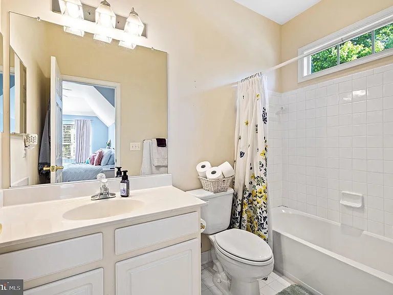 3314 Lady Catherine Cir — Photo 27