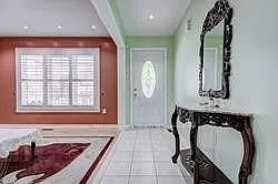 Building Photo - 34 Bobolink Ave