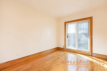 Rented by aptsandlofts.com