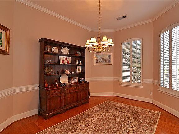 The formal dining room has plenty of space for your holiday gatherings or parties.