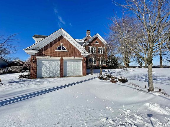 3rd image of 4935 N Grandview Dr