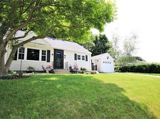 28 Madeleine Ave, Woonsocket, RI 02895
