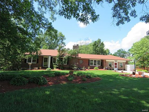 3rd image of 45 Dorclin Ln