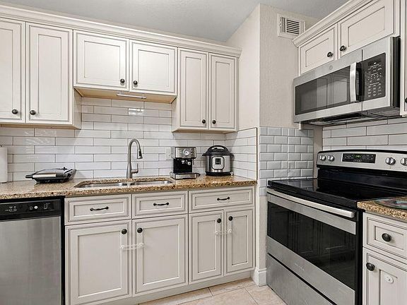 5th image of 2804 Avenue J