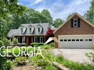 4764 Gateway Ln, Flowery Branch, GA 30542
