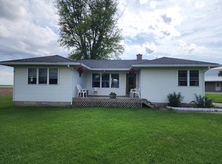 17204 N 125th St, Oblong, IL 62449