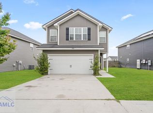 744 Fairview Cir, Hinesville, GA 31313