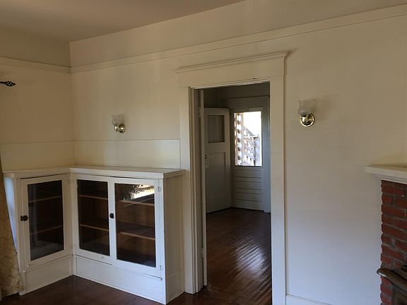 5th image of 1132-34 Diamond St