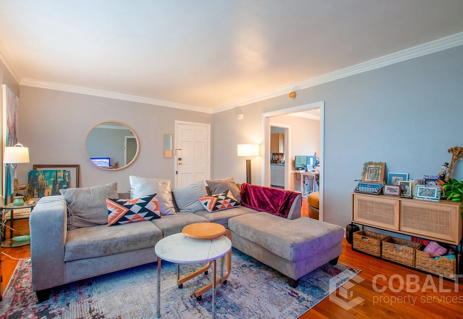 1 bed, 1.0 bath, 800 sqft, $1,295 — Photo 2