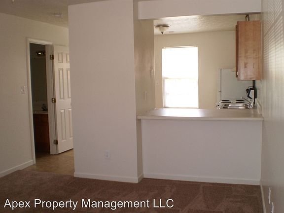 5th image of 1833 Sweet View Way