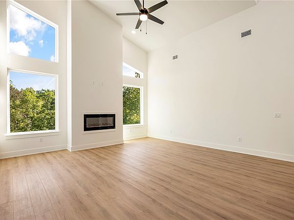 4th image of 86 Cromarty Dr