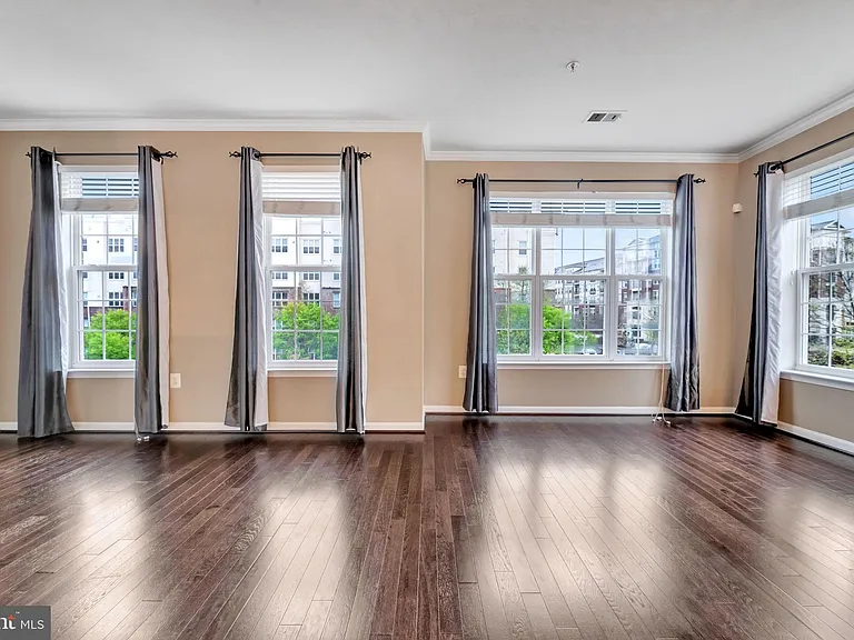 5502 Capital Gateway Dr #418 — Photo 9