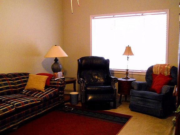 5th image of 304 Baker Dr