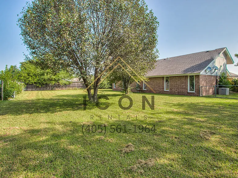 515 N Robin Way — Photo 23