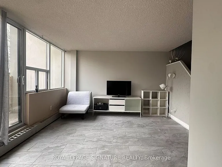 2121 Roche Ct #109 — Photo 10