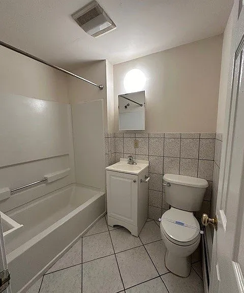 3310 Arch St #1 — Photo 3