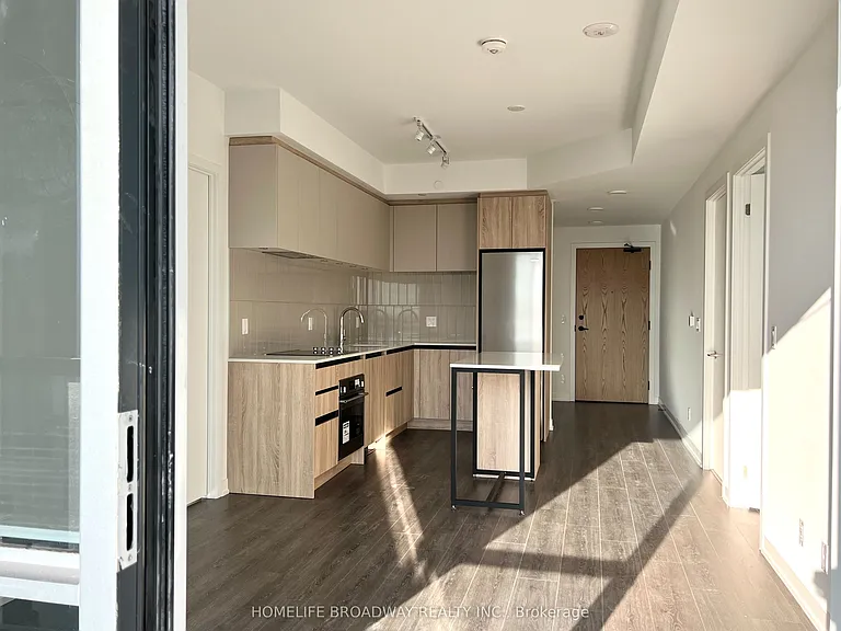 7950 Bathurst St #1702 — Photo 4