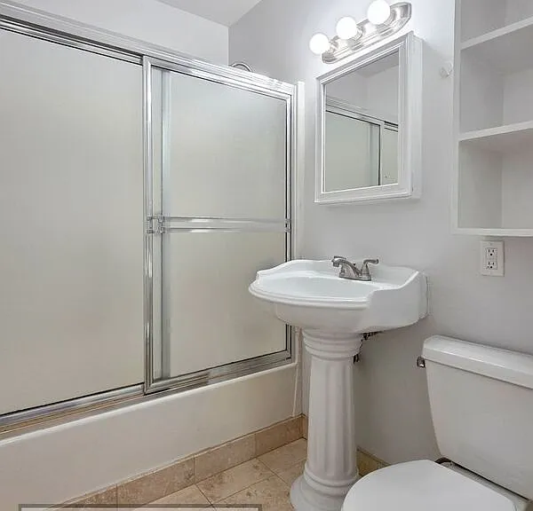 5735 N Montana Ave — Photo 13