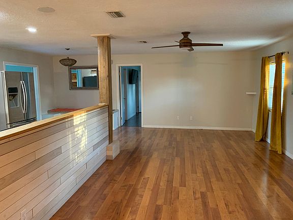 3rd image of 920 Briarwood Blvd NE