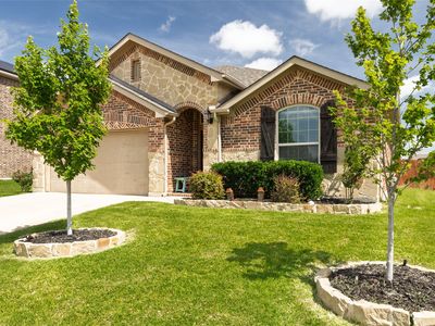 377 Pin Cushion Trl, Burleson, TX, 76028