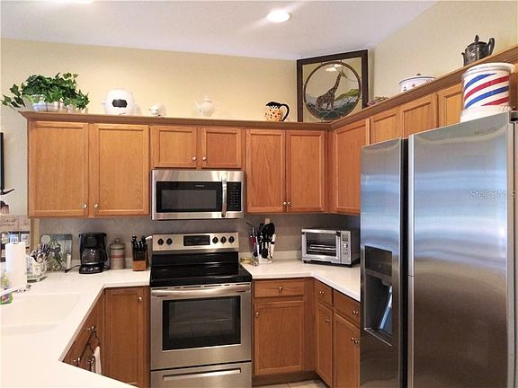 5th image of 1934 Sterling Glen Ct