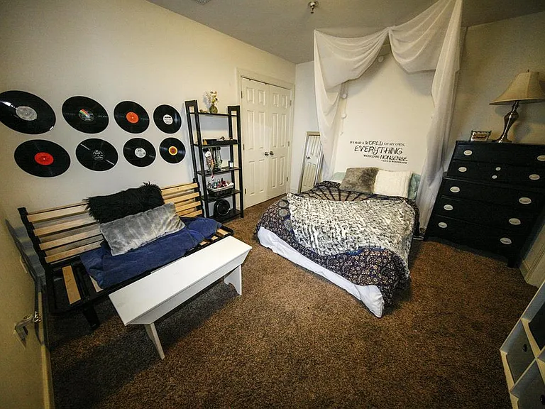 302 Goshen St #203 — Photo 9