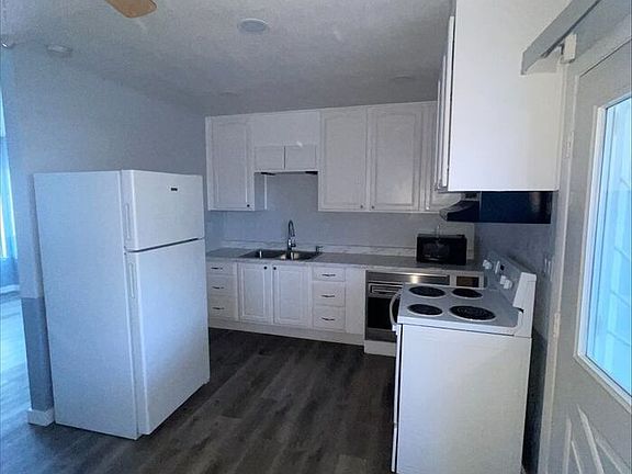 2nd image of 143 E Van Wagenen St