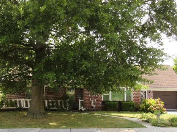 518 S Pine St, Red Lion, PA 17356