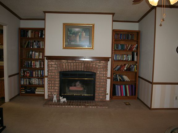 3rd image of 1267 Blue Brook Ln