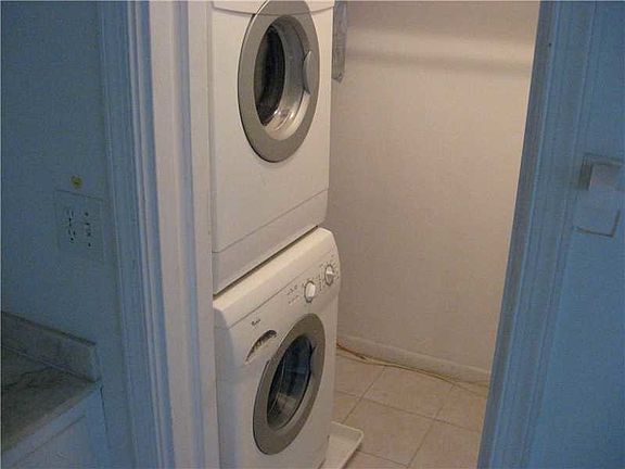 2nd image of 3100 NE 29th St APT 306