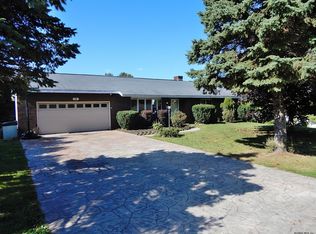 12 Vista Rd, Troy, NY 12180