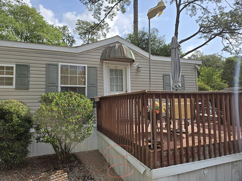 1st image of 466 W Banks Dr.
