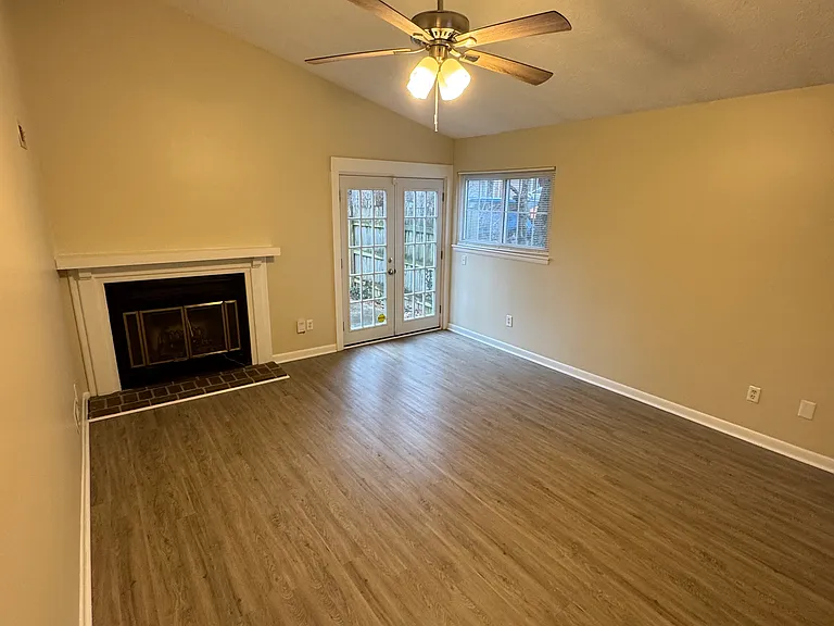 208 Shadow Wood Pl — Photo 14