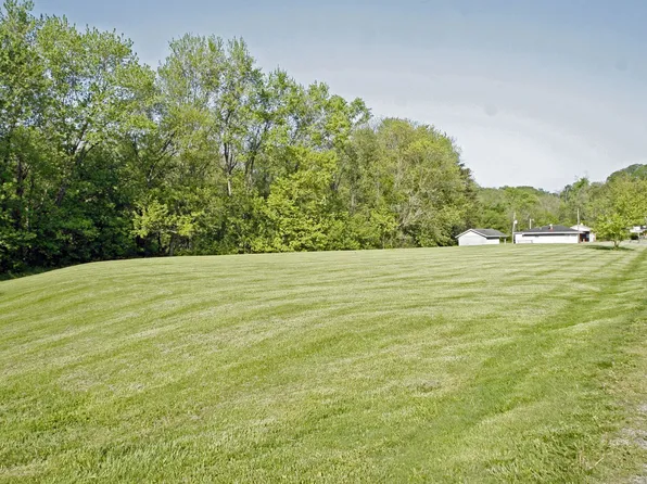 Toledo St, Glouster, OH 45732