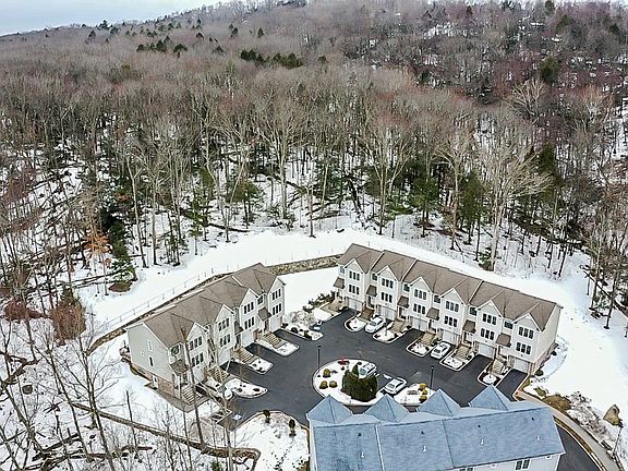 25 Old Oak Drive