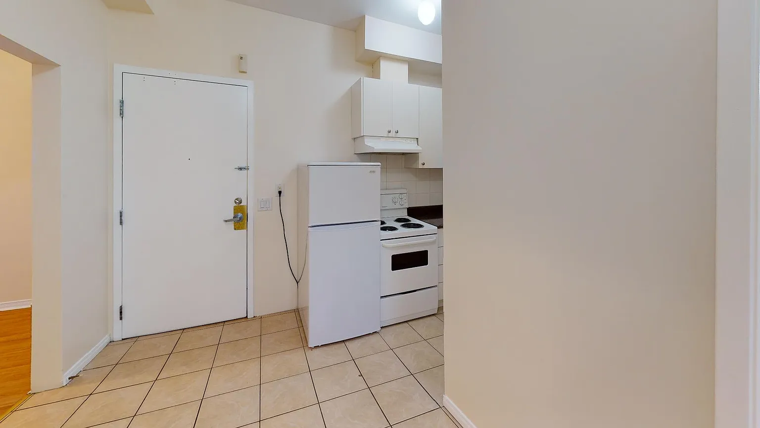 2938 Danforth Ave #1474652 photo 1
