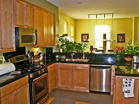 4th image of 2307 Plateau Dr