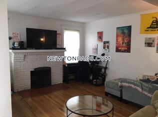 12 Hammondswood Rd #1, Chestnut Hill, MA 02467