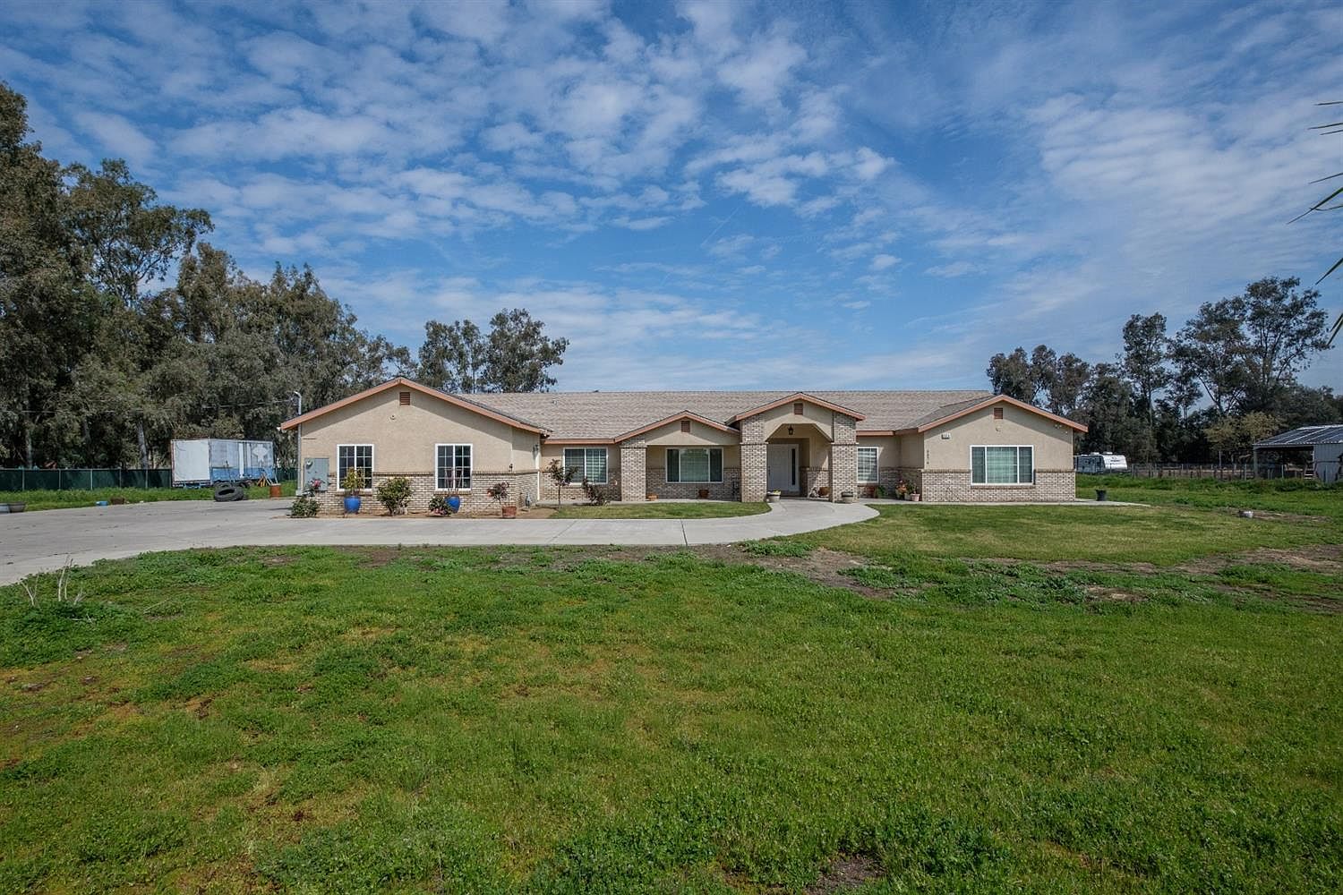 6574 W Sussex Way, Fresno, CA 93723 Zillow