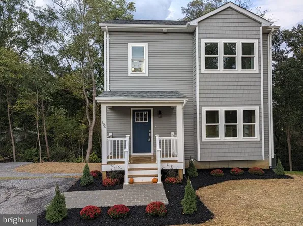 200 Paw Paw Dr, Front Royal, VA 22630