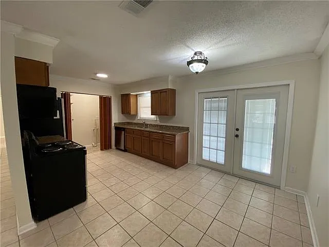 1956 Longwood Ct — Photo 11