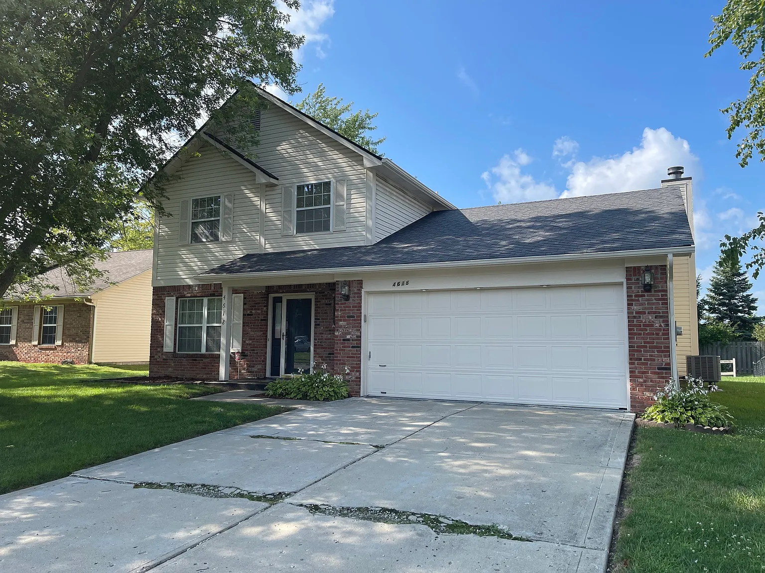 4618 Oakforge Dr photo 1