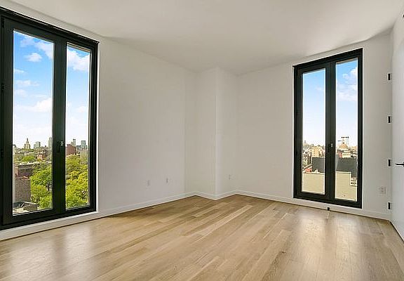 5th image of 329 Broadway #1530
