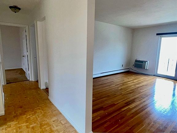 4th image of 7 Endicott St APT 6