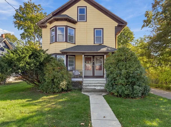 562 Newport Ave, Attleboro, MA 02703