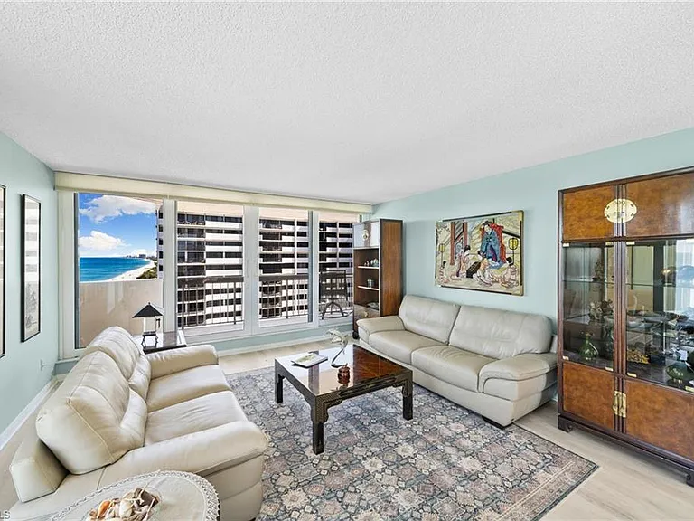 4001 Gulf Shore Blvd N #1106 — Photo 9