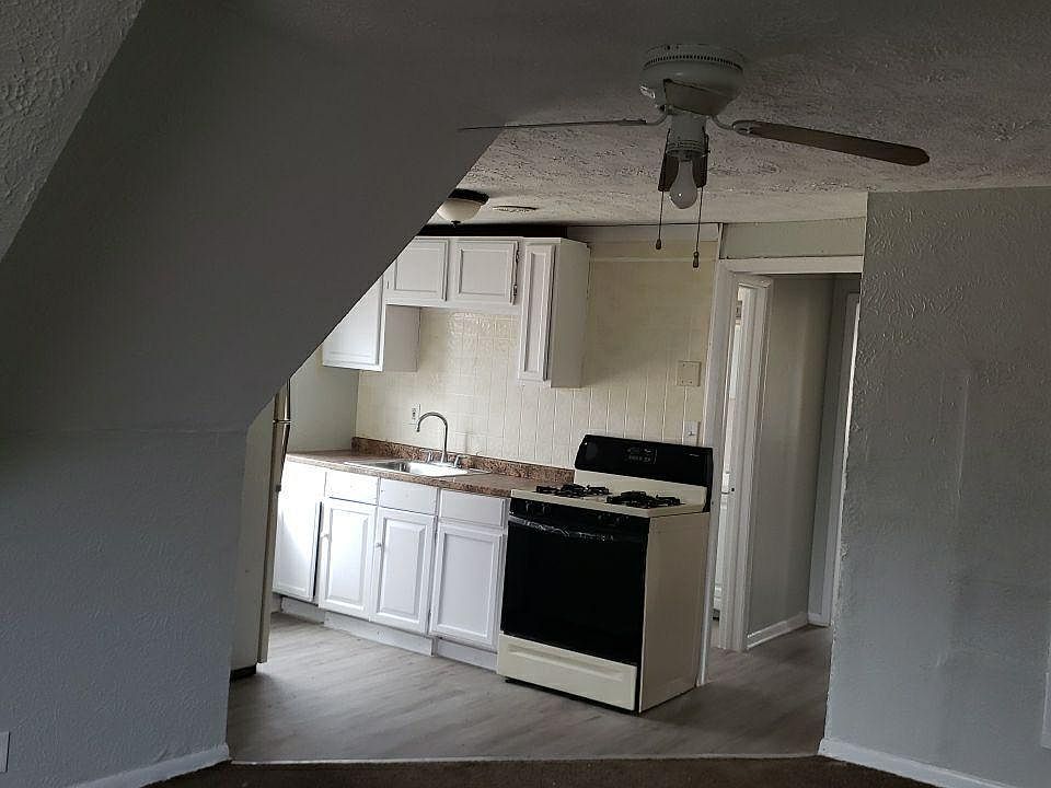 1st image of 3586 E 144th St #3